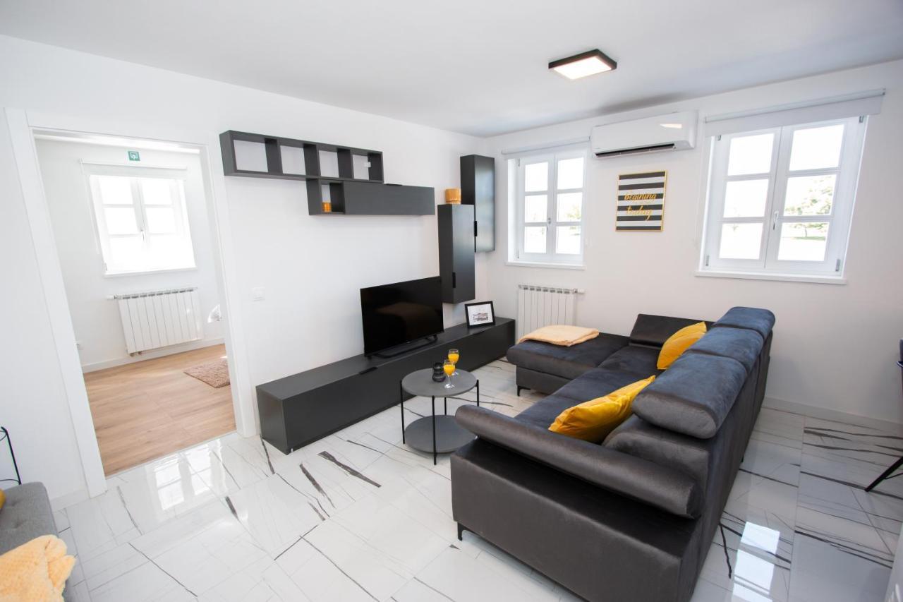 Apartmani Kac Karlovac Eksteriør billede