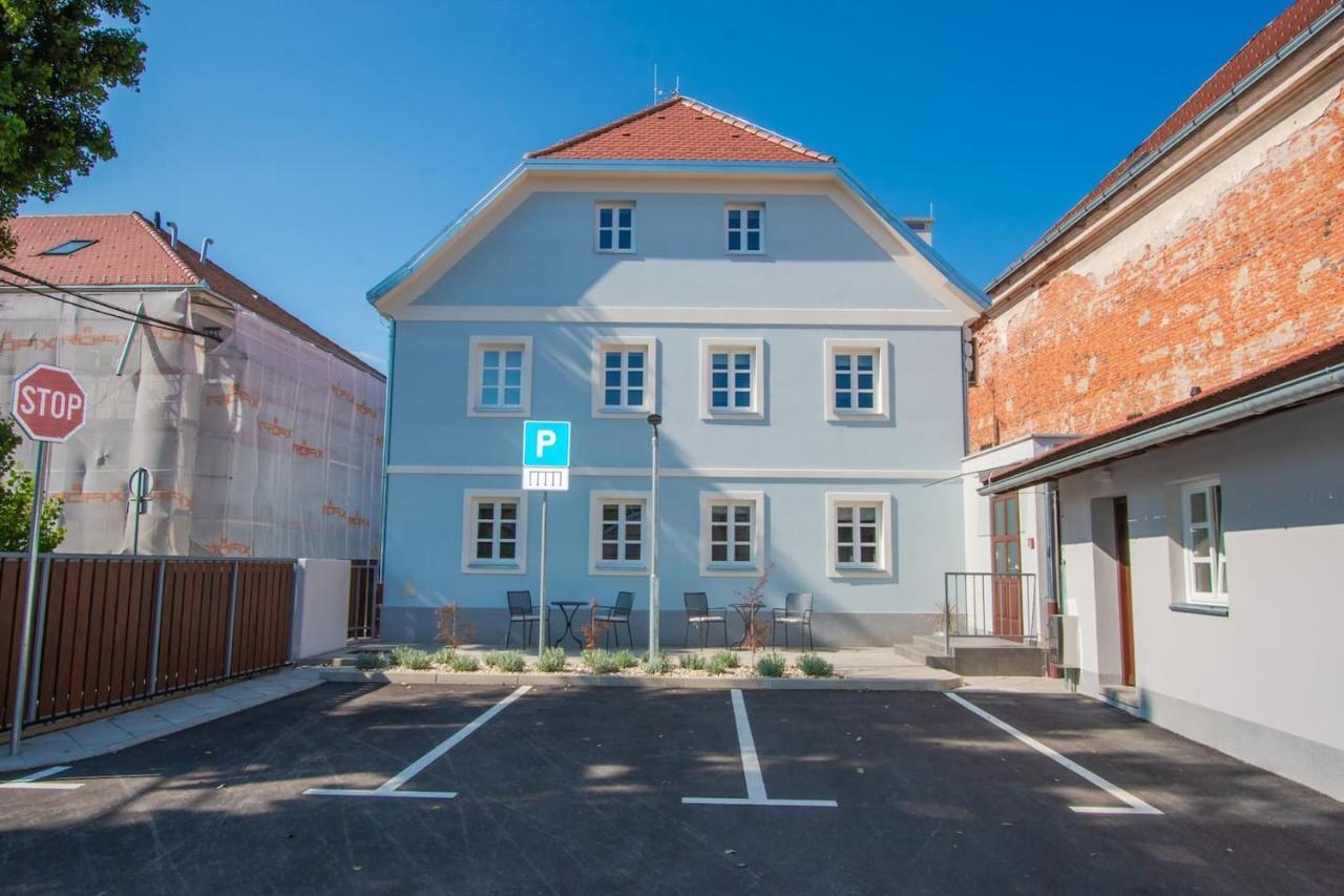 Apartmani Kac Karlovac Eksteriør billede