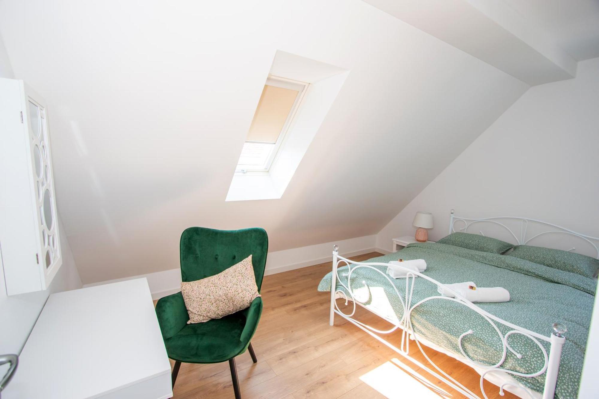 Apartmani Kac Karlovac Eksteriør billede