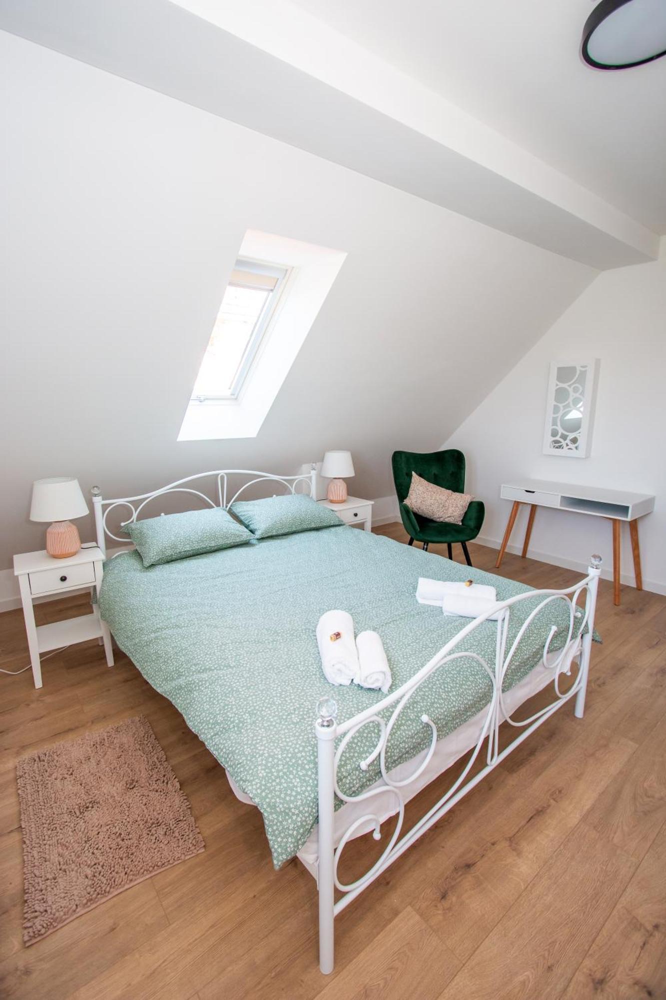 Apartmani Kac Karlovac Eksteriør billede