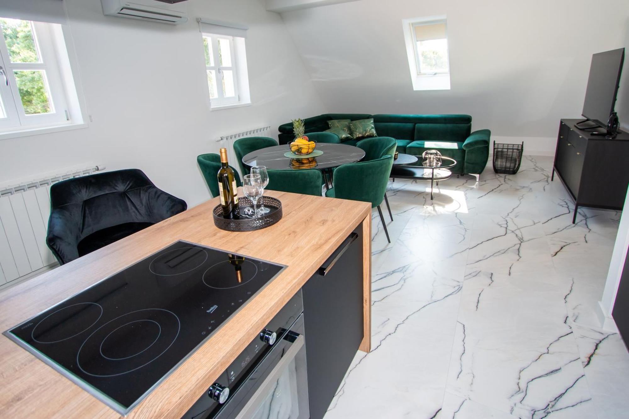 Apartmani Kac Karlovac Eksteriør billede